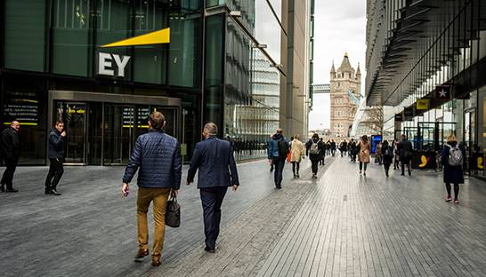 EY explores splitting audit and consulting businesses
