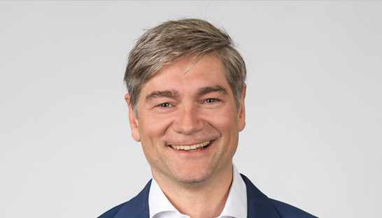 Oliver Wyman promotes René Fischer to financial services leader